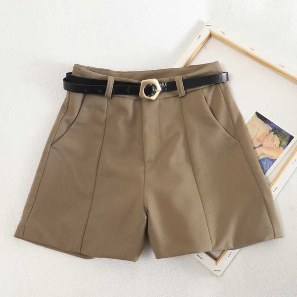 Naiste lühikesed püksid lai vööga mudel