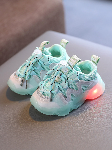 Sport gyerekcipő lányoknak fűzővel és világító talppal