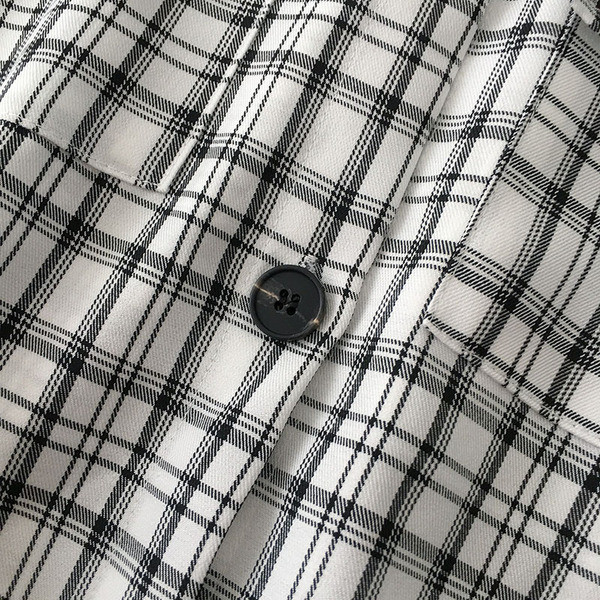 Γυναικείο πουκάμισο καρό με κλασικό γιακά και τσέπες