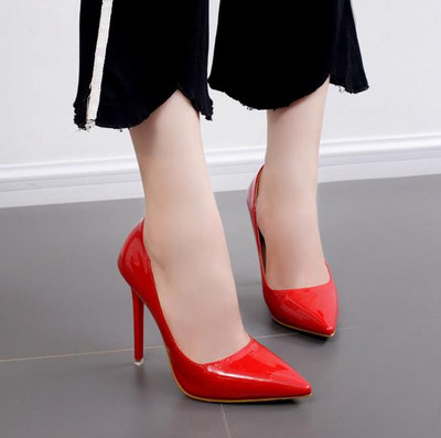 Stiilne naiste kingade teravatipuline kõrgete kontsadega mudel