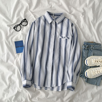 Ikdienas sieviešu svītrains krekls ar kabatu