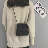 Κομψή γυναικεία τσάντα με μακριά λαβή σε διάφορα χρώματα