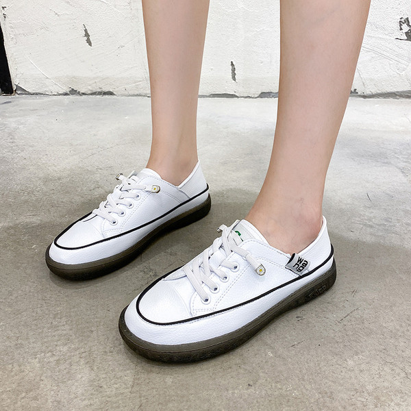 Casual αθλητικά παπούτσια με επίπεδη σόλα