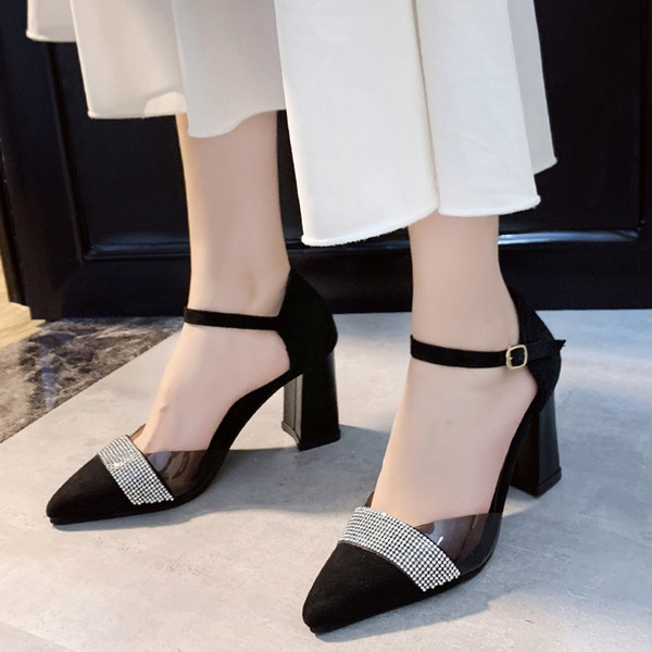 Μυτερό μπντέλο γυναικεία παπούτσια με χοντρά τακούνια και δικοσμιτικές πέτρες