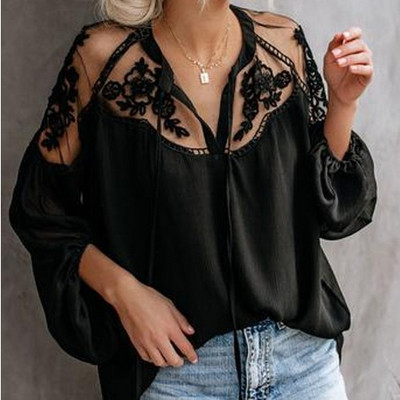 Moodne naiste särk spitsikaela ja pitsiga