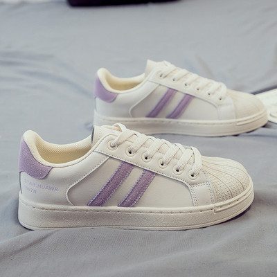 Αθλητικά και casual γυναικεία παπούτσια με κορδόνια σε διάφορα χρώματα