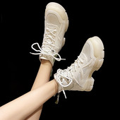 Vabaaja naiste kõrged tossud luku ja paeltega