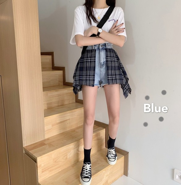 Aktuaalsed kõrge vöökohaga naiste lühikesed teksapüksid