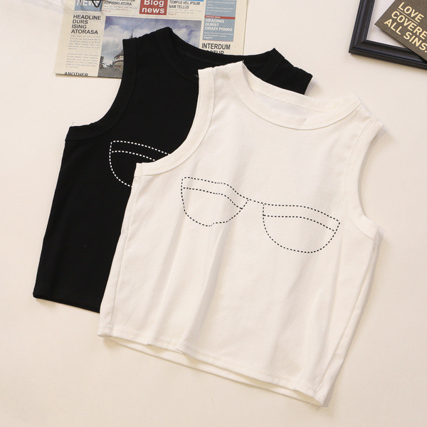 Laiade rihmade ja aplikatsiooniga igapäevane naiste topp