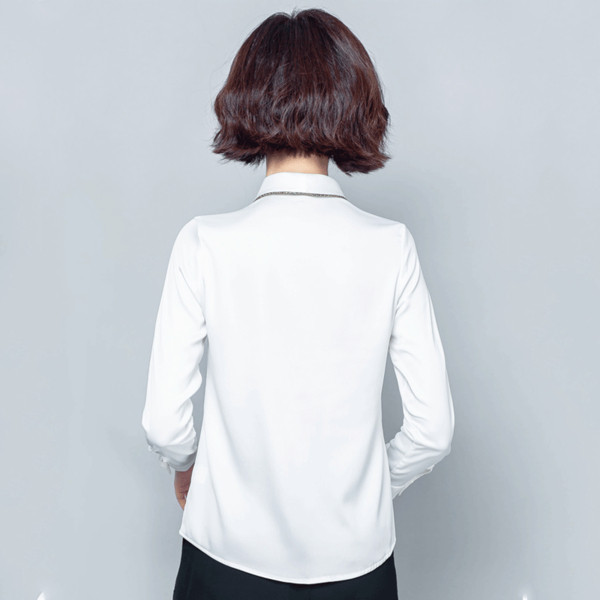 Stilīgs sieviešu satīna krekls ar garām piedurknēm