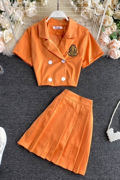 Ikdienas sieviešu blūzes komplekts ar īsām piedurknēm un pogām un svārki ar augstu vidukli