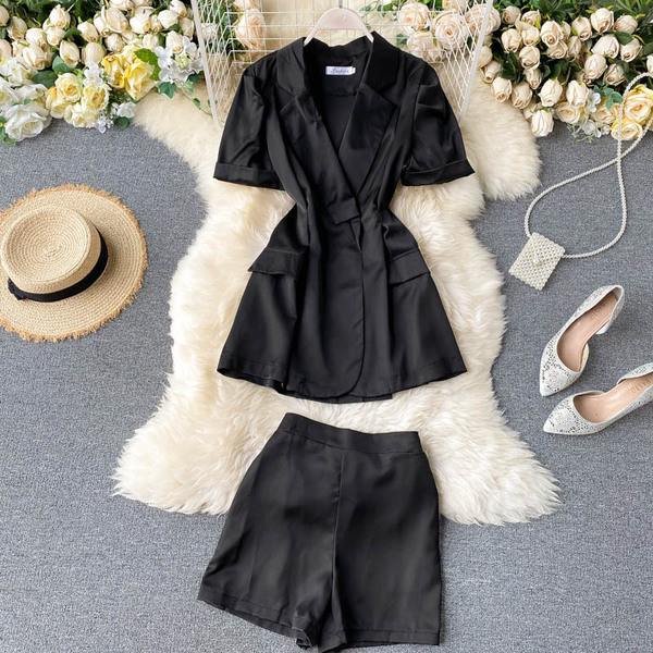 Set de cămașă și pantaloni de damă modern