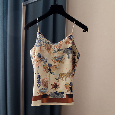 Γυναικείο μπλουζάκι νέο μοντέλο με λεπτά τιραντάκια και έγχρωμη εκτύπωση