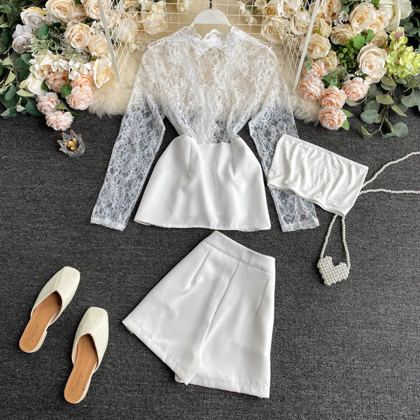 Elegantne kolmeosaline naiste komplekt