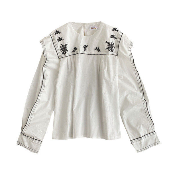 Modern női ing hímzéssel és ovális nyakkivágással, két színben