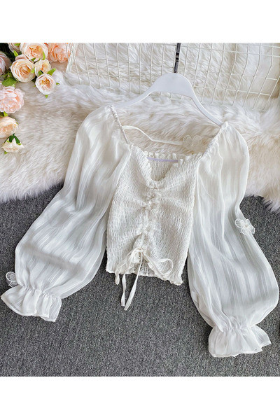 Stiilne naiste särk tülllipsude ja varrukatega