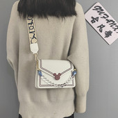 Γυναικεία καθημερινή τσάντα υφασμάτινη με λαβή σε διάφορα χρώματα