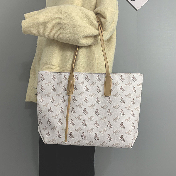 Γυναικεία casual τσάντα από οικολογικό δέρμα σε στυλ ρετρό