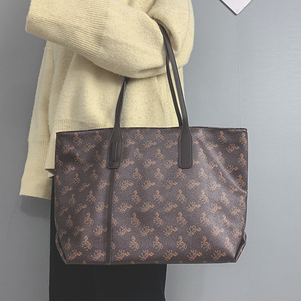 Γυναικεία casual τσάντα από οικολογικό δέρμα σε στυλ ρετρό