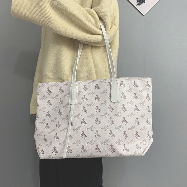 Γυναικεία casual τσάντα από οικολογικό δέρμα σε στυλ ρετρό