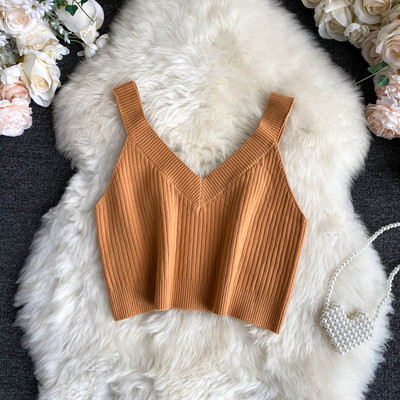 Κοντή γυναικεία μπλούζα από κοτλέ φούτερ με ντεκολτέ