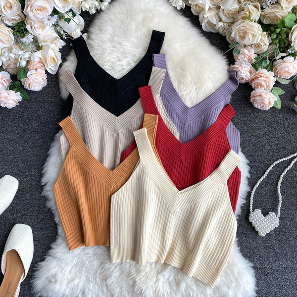 Κοντή γυναικεία μπλούζα από κοτλέ φούτερ με ντεκολτέ 