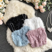 Μοντέρνα γυναικεία μπλούζα με  πούπουλα