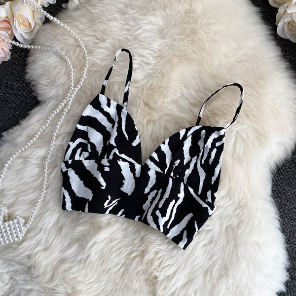 Rövid női fekete-fehér felső