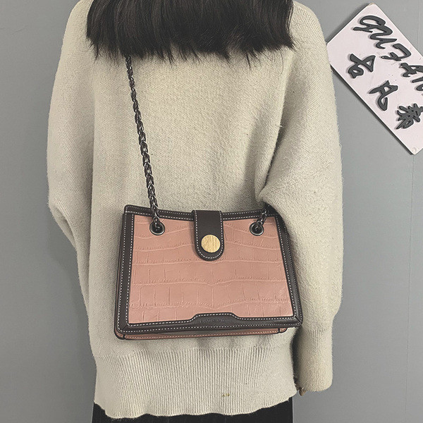 Női mindennapi táska eko bőrből és hosszú füllel