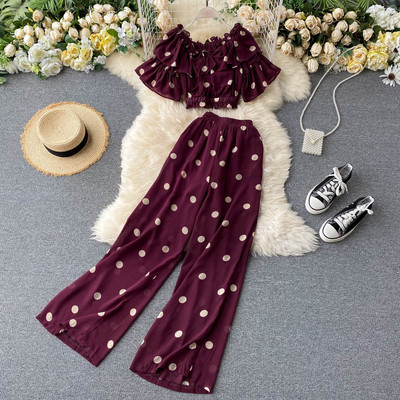 Μοντέρνο σετ -  κοντή μπλούζα και μακρύ παντελόνι