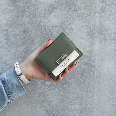 Γυναικείο καθημερινό μίνι πορτοφόλι από οικολογικό δέρμα με αγκράφα