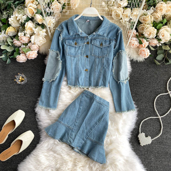 Modern női farmerdzseki és szoknya szett magas derékkal