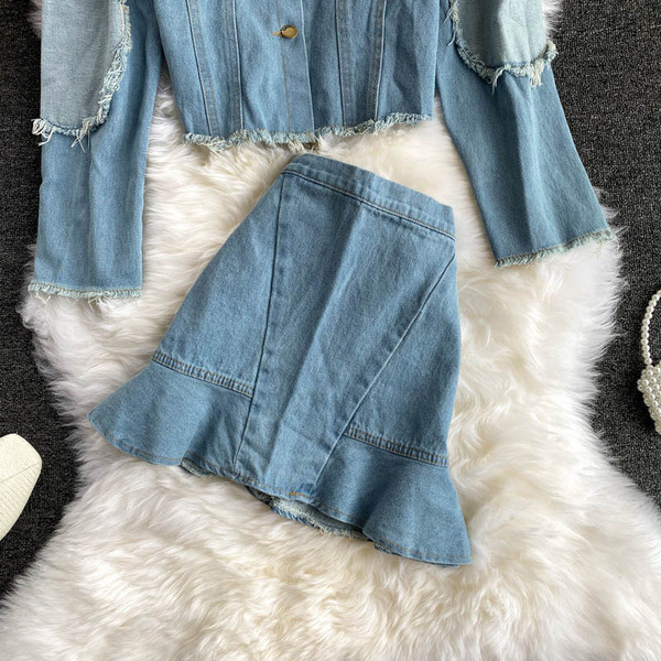 Modern női farmerdzseki és szoknya szett magas derékkal