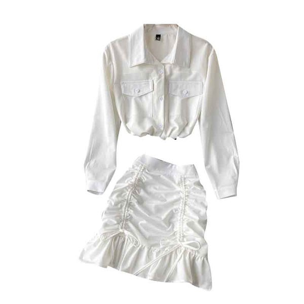 Modern női szett hosszú ujjú ingből és magas derekú szoknyából