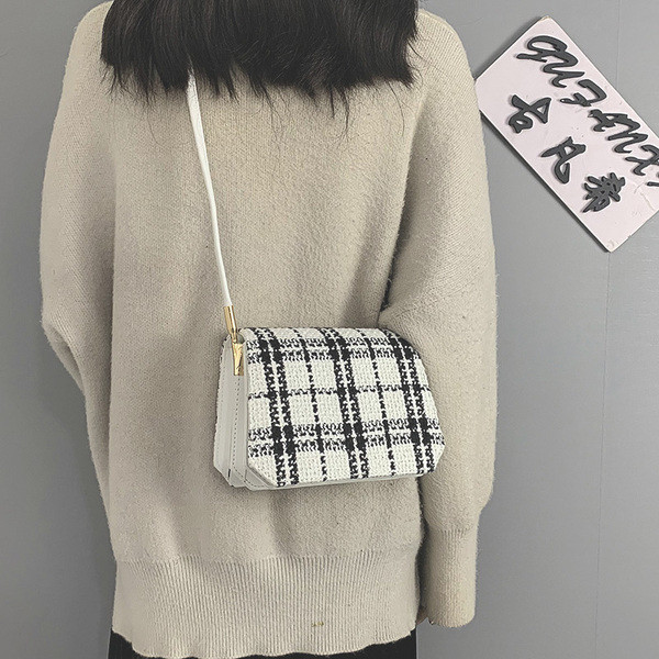 Naiste pika sangaga valge ja must kott