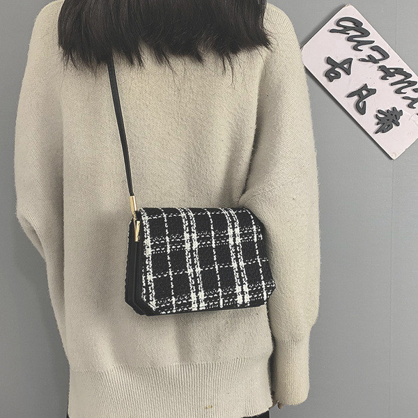 Naiste pika sangaga valge ja must kott