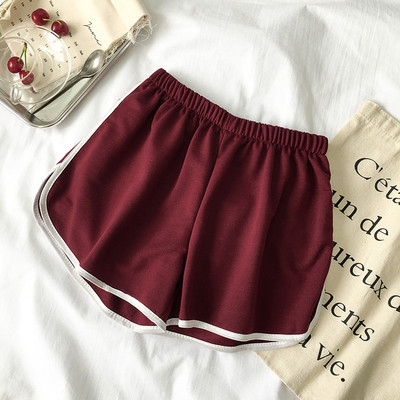 Sporta un ikdienas šorti ar elastīgu jostasvietu