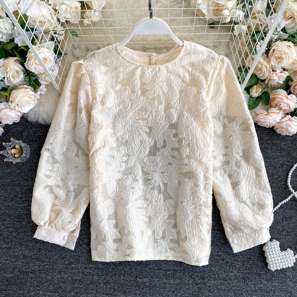 Γυναικείο casual πουκάμισο με οβάλ λαιμόκοψη και κεντήματα σε δύο χρώματα