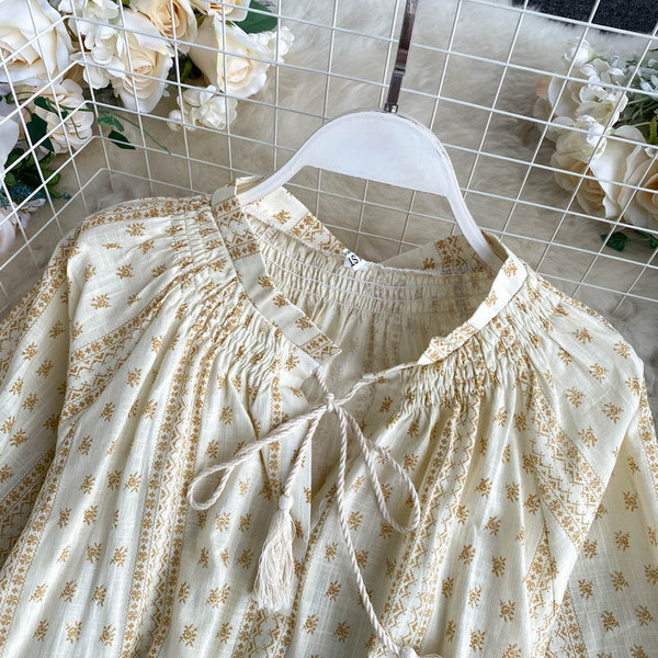 Naiste vabaaja särk tuti ja tikandiga