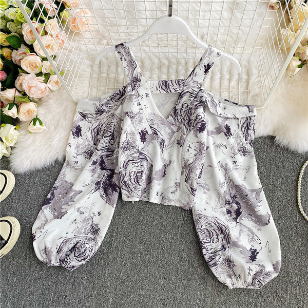 Naiste vabaaja särk paljaste õlgade ja pikkade varrukatega