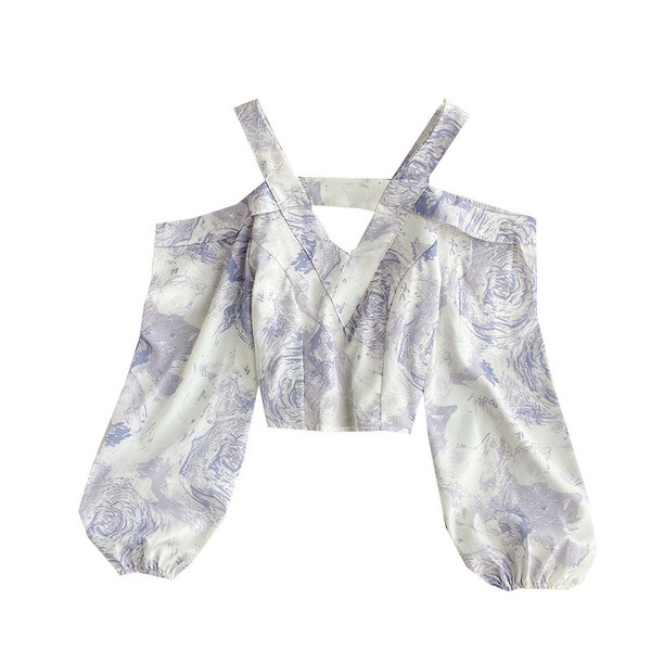 Naiste vabaaja särk paljaste õlgade ja pikkade varrukatega