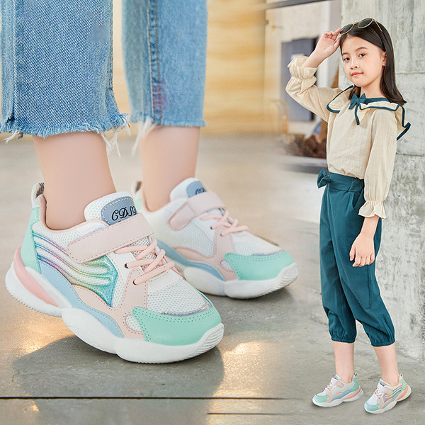 Hingavad kleebise ja lipsudega laste tossud tüdrukutele