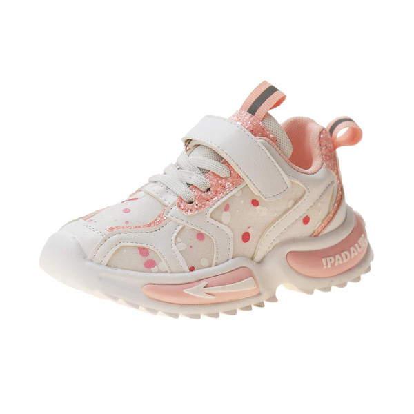 Légáteresztő gyerek tornacipő matricával lányoknak és fiúknak