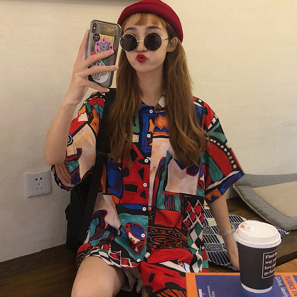 Női alkalmi ing klasszikus gallérral és rövid ujjal