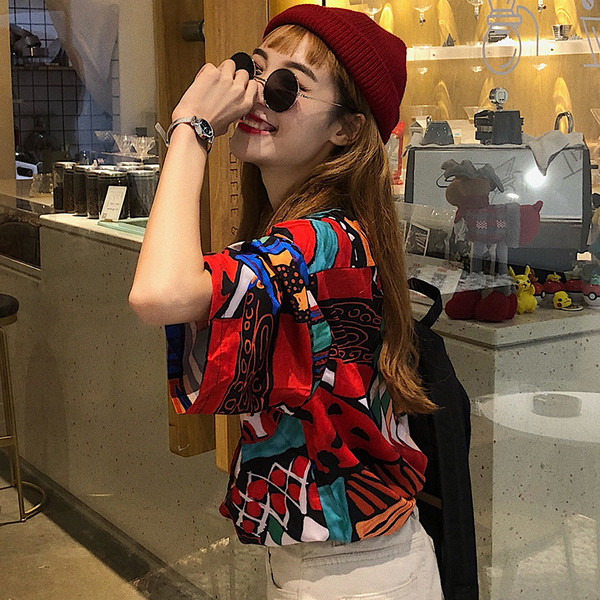 Női alkalmi ing klasszikus gallérral és rövid ujjal