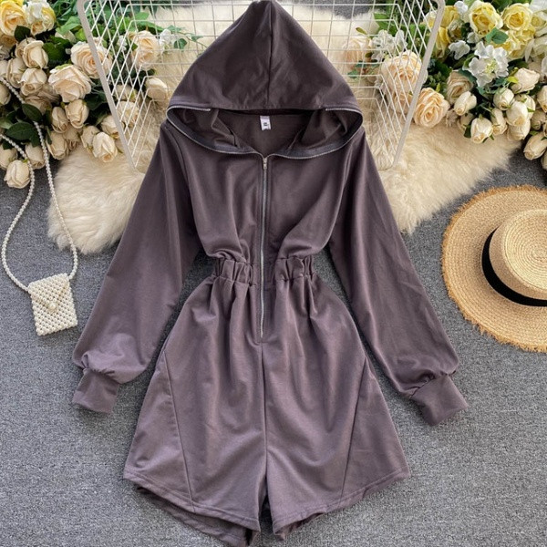 Γυναικεία ολόσωμη φόρμα με κουκούλα και ελαστική μέση