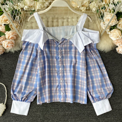 Női alkalmi kockás ing gombokkal és csupasz váll