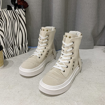 Uus kõrgete naiste tossude mudel ökoseemisnahast paeltega