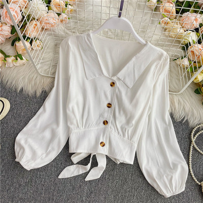 Κοντό γυναικείο κοντό πουκάμισο με φαρδιά μανίκια