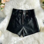 Κομψά γυναικεία σορτς με ψηλή μέση από οικολογικό δέρμα